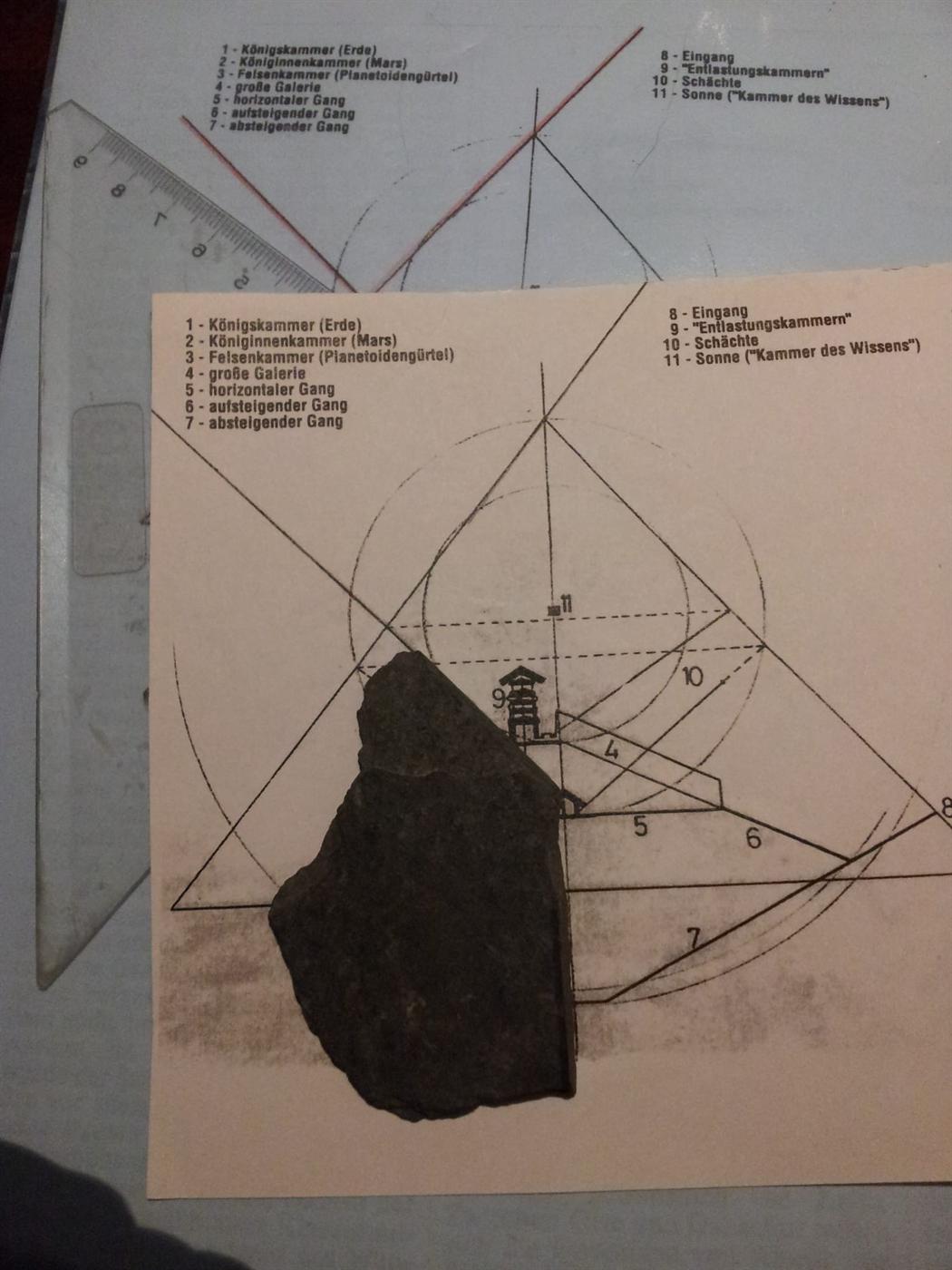 Steinfragment auf dem Schema mit den Kammer-Zuordnungen